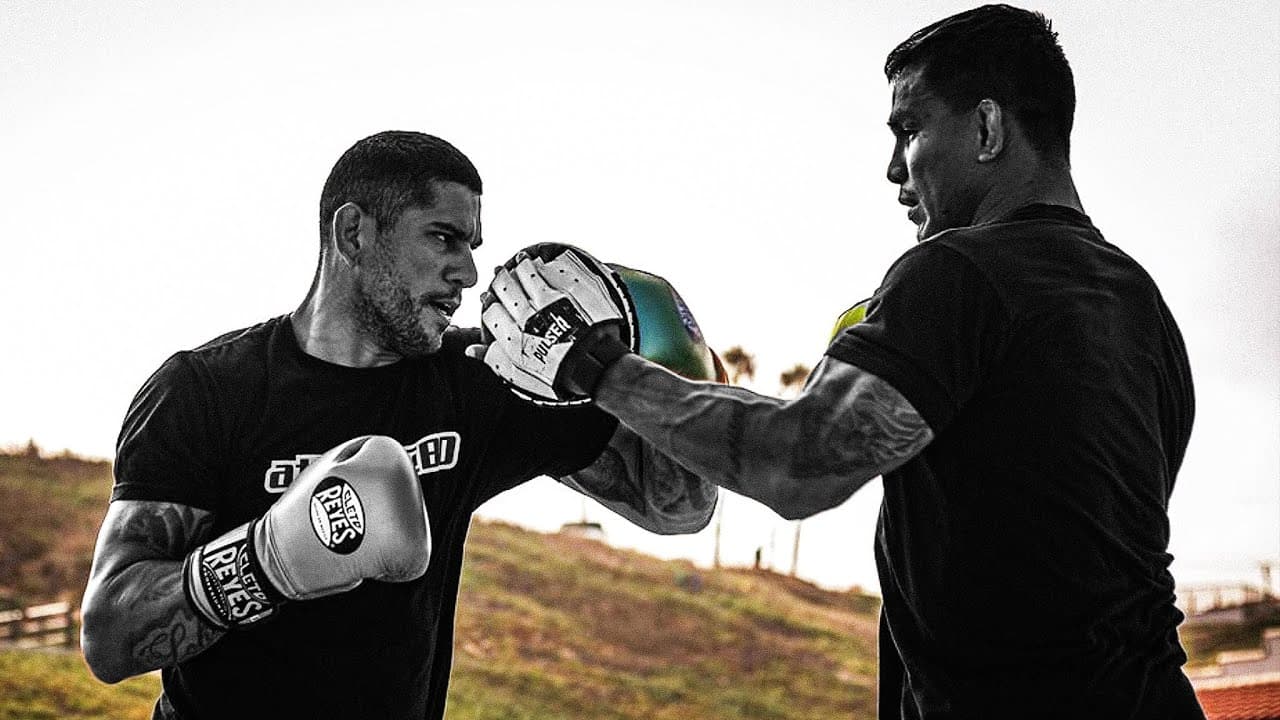 Alex Pereira's Training Partner BREAKS DOWN Khalil Rountree Jr. Title Fight at #UFC307